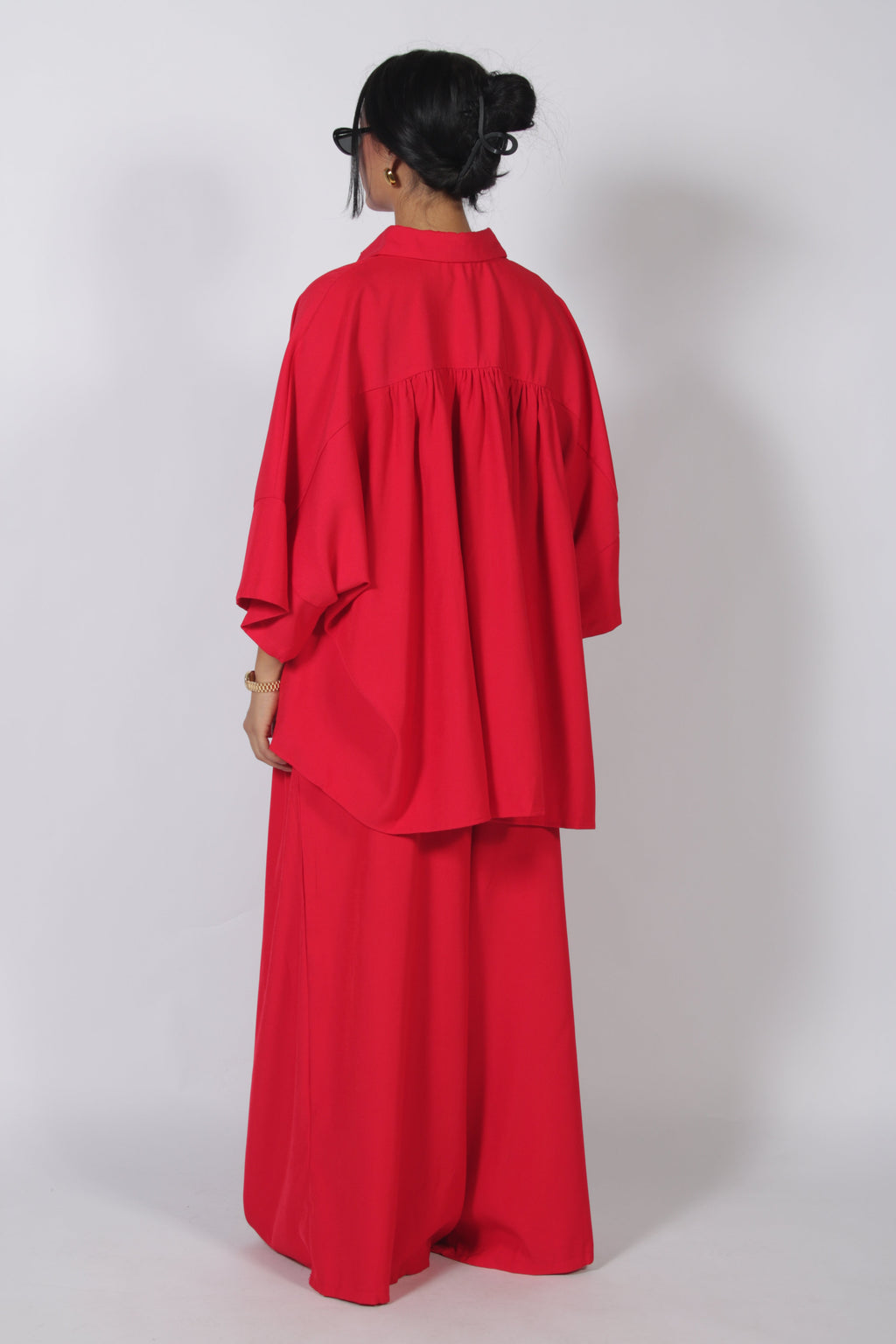Nina set Red