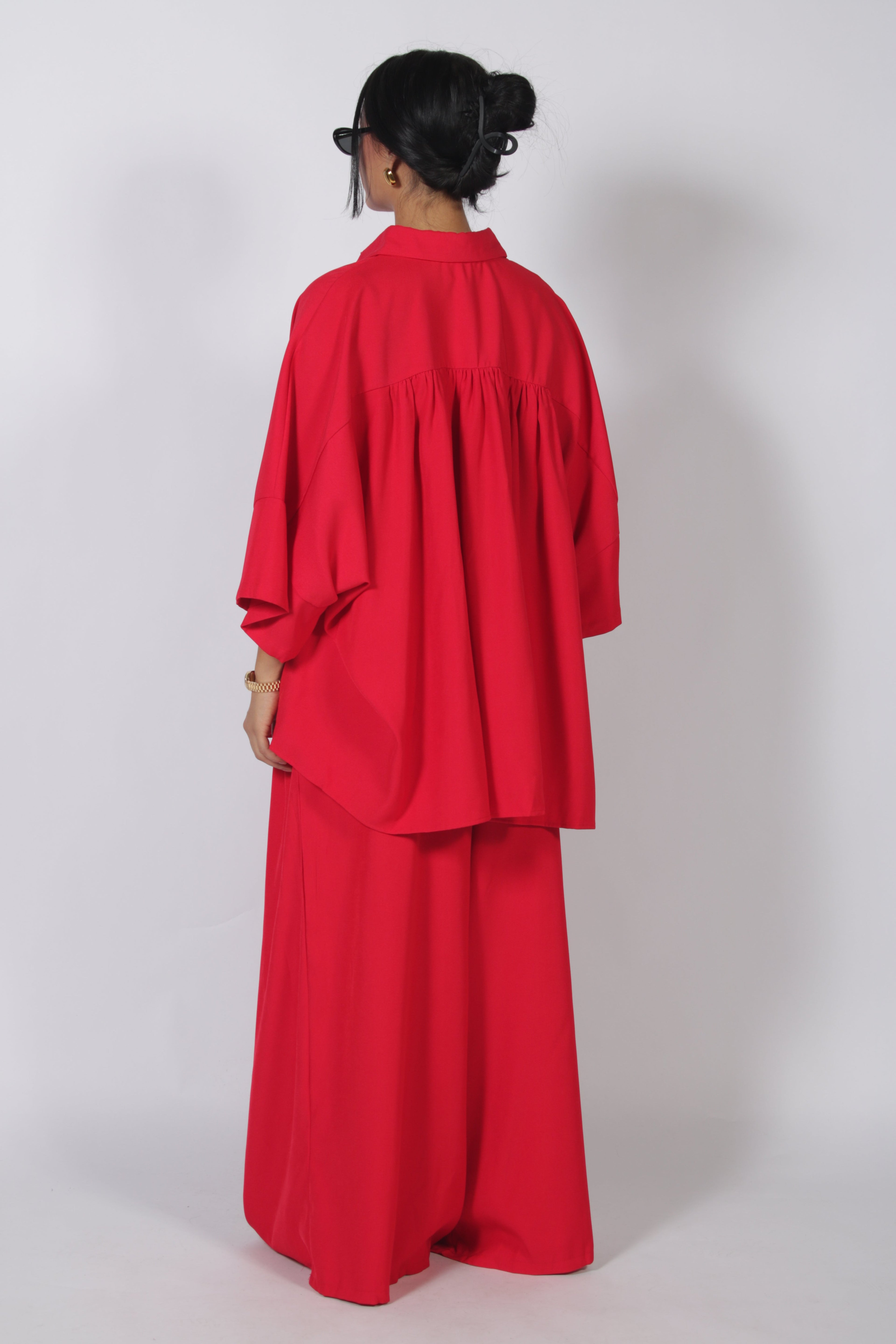 Nina set Red