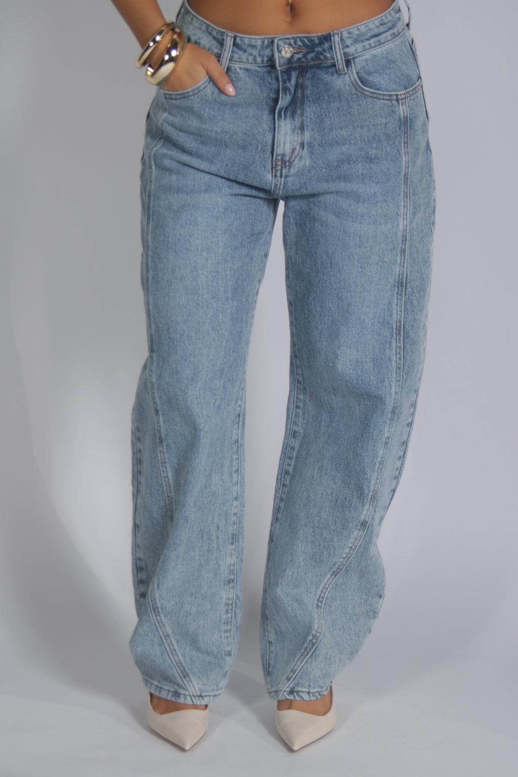 Tara jeans