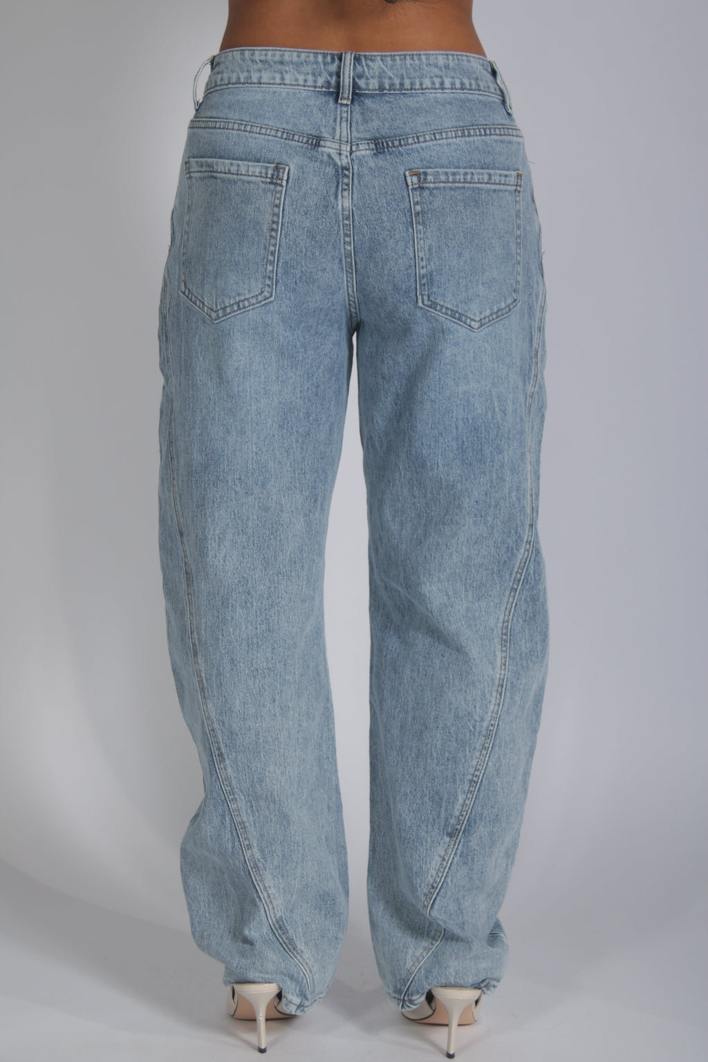 Tara jeans